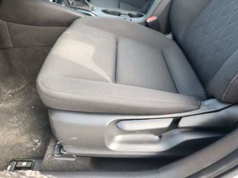 Used 2025 Toyota Corolla LE image 25