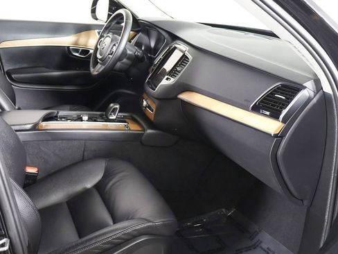 Used 2024 Volvo XC90 B6 Plus w/ Protection Package Premier AWD/4WD image 28