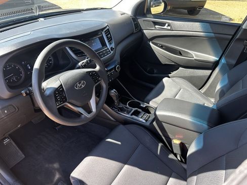 Used 2018 Hyundai Tucson SE w/ Cargo Package image 14