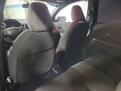 Used 2022 Honda HR-V Sport image 10