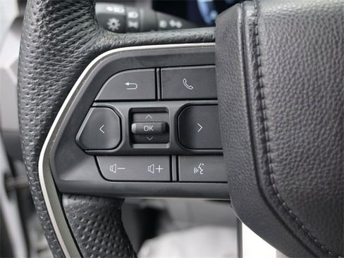 Used 2024 Toyota Tacoma TRD Off-Road image 2