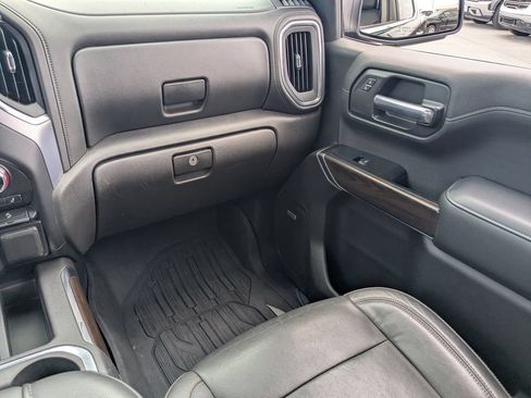 Used 2020 GMC Sierra 1500 SLT w/ SLT Premium Plus Package AWD/4WD image 17