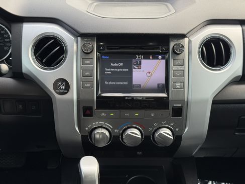 Used 2015 Toyota Tundra SR5 w/ SR5 Upgrade Package image 22