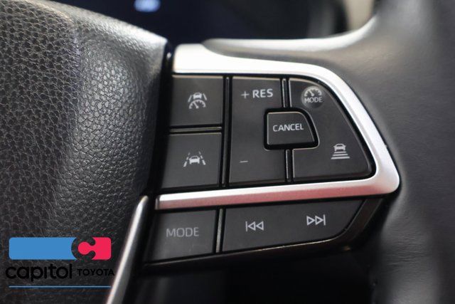 Used 2025 Toyota Grand Highlander AWD Hybrid image 19