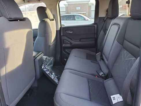 New 2026 Nissan Frontier SV image 9