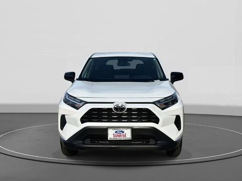 Used 2024 Toyota RAV4 LE AWD/4WD image 3