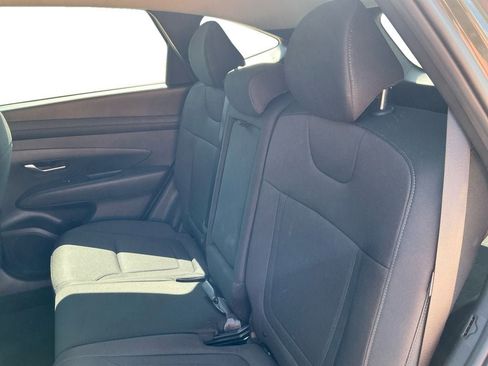 Used 2025 Hyundai Tucson SE FWD image 13