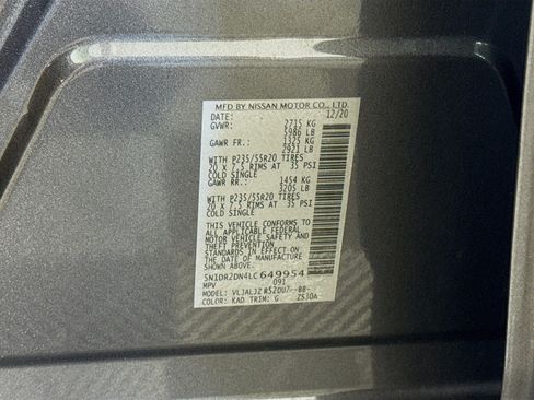 Used 2020 Nissan Pathfinder Platinum FWD image 40