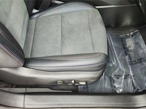 Used 2025 Chevrolet Blazer EV RS image 23