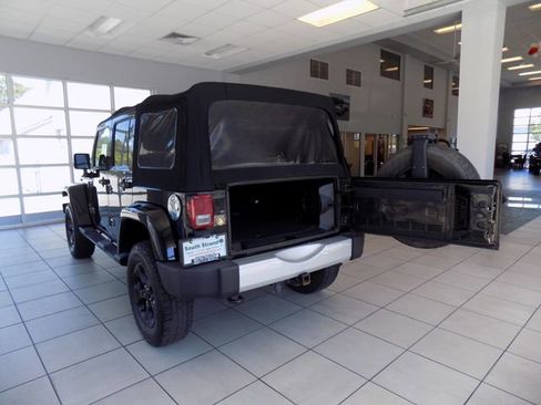 Used 2014 Jeep Wrangler Unlimited Sahara w/ Connectivity Group image 6