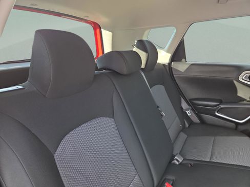 Used 2020 Kia Soul LX FWD image 33