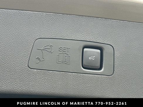 New 2026 Lincoln Corsair Premiere image 19