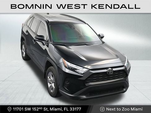 Used 2025 Toyota RAV4 XLE w/ Convenience Package image 19