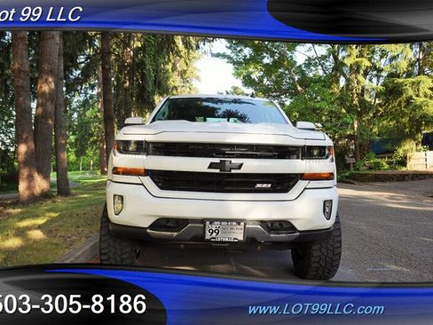 Used 2018 Chevrolet Silverado 1500 LT w/ All Star Edition AWD/4WD image 6