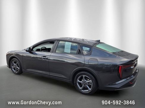 Used 2025 Kia K4 FWD image 3