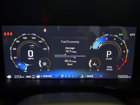 Used 2025 Chevrolet Colorado ZR2 w/ Technology Package AWD/4WD image 18
