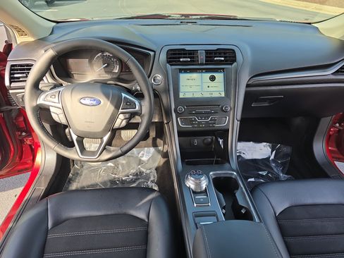 Used 2018 Ford Fusion SE w/ Equipment Group 201A image 20