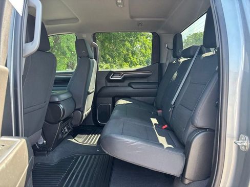 Used 2024 Chevrolet Silverado 1500 LT AWD/4WD image 19