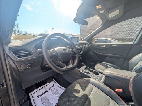 Used 2025 Ford Escape ST-Line FWD image 15