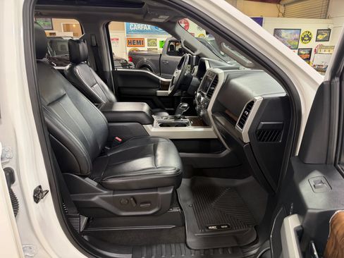 Used 2020 Ford F150 Lariat w/ Equipment Group 502A Luxury RWD image 21