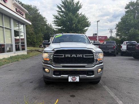 Used 2022 RAM 3500 Tradesman AWD/4WD image 3