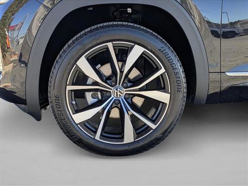 New 2026 Volkswagen Atlas Cross Sport SEL Premium R-Line image 11