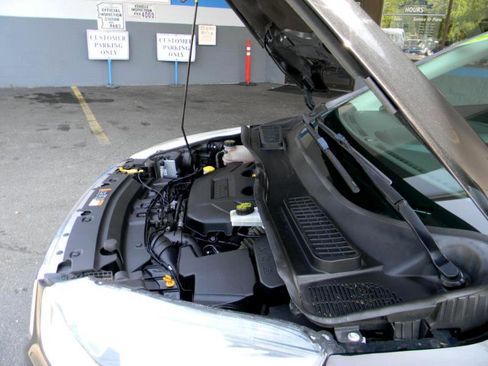 Used 2017 Ford Escape Titanium image 24