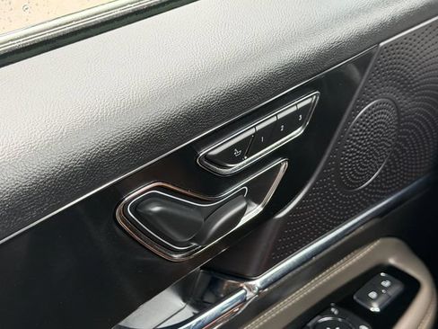Used 2025 Lincoln Corsair FWD image 27