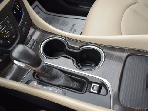 Used 2019 Buick Envision Preferred FWD image 29