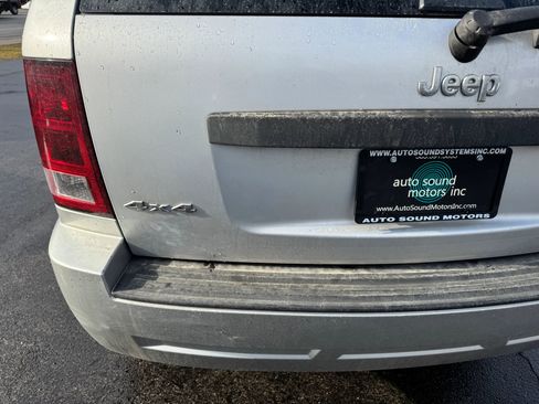 Used 2005 Jeep Grand Cherokee Laredo image 4