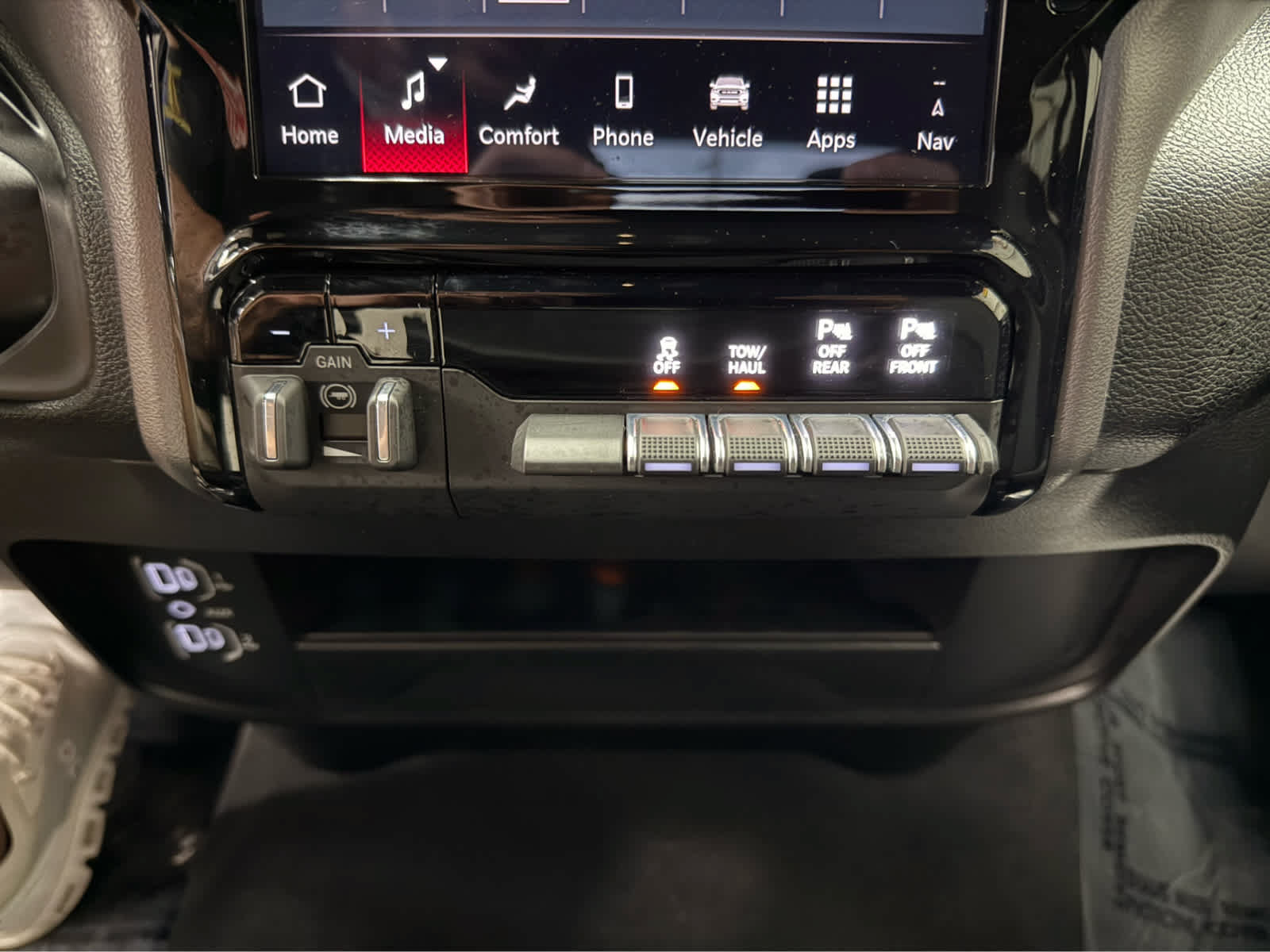 Used 2026 RAM 2500 Big Horn AWD/4WD image 17