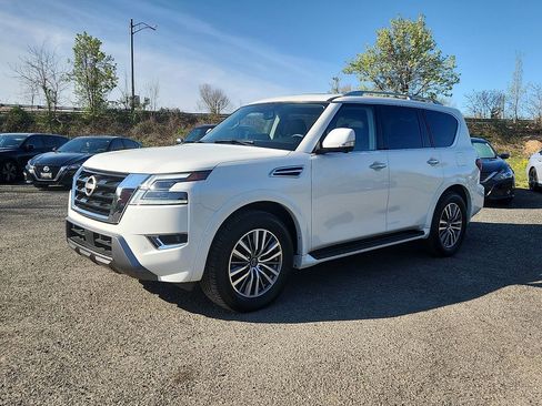 Certified 2024 Nissan Armada SL AWD/4WD image 4