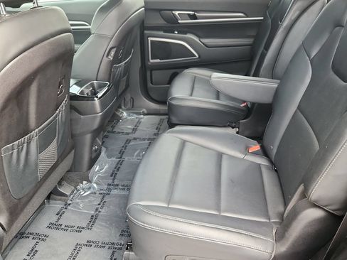 Used 2025 Kia Telluride S AWD/4WD image 10