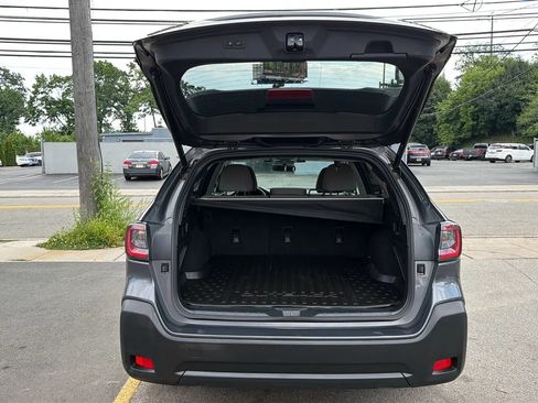 Used 2023 Subaru Outback Premium AWD/4WD image 27