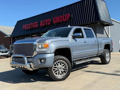 Used 2016 GMC Sierra 2500 Denali w/ Driver Alert Package AWD/4WD image 41