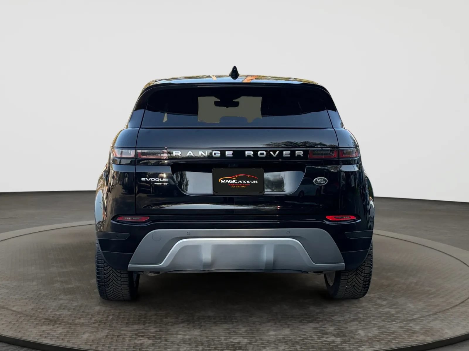 Used 2020 Land Rover Range Rover Evoque SE AWD/4WD image 9