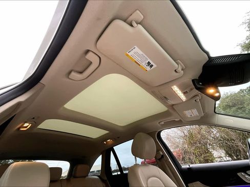 Used 2022 Mercedes-Benz GLC 300 GLC 300 image 14