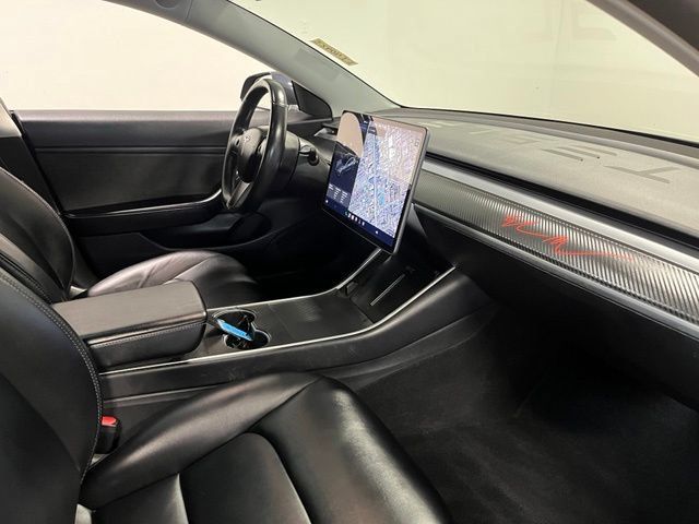 Used 2018 Tesla Model 3 Long Range RWD image 11