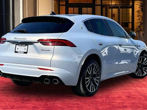 Used 2023 Maserati Grecale GT AWD/4WD image 12