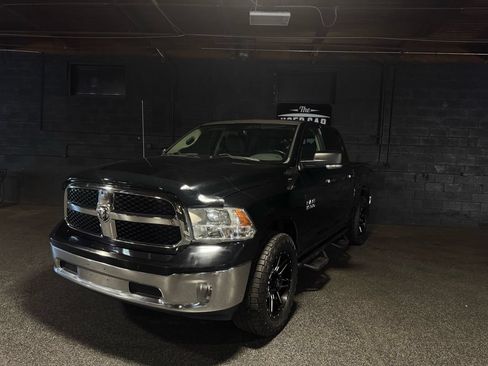 Used 2014 RAM 1500 Classic SLT w/ Luxury Group AWD/4WD image 1