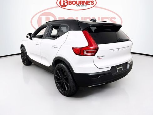 Used 2019 Volvo XC40 T5 R-Design AWD/4WD image 10