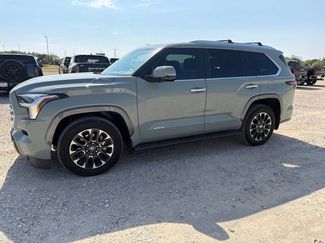 Used 2025 Toyota Sequoia Limited AWD/4WD video 1