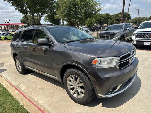 Used 2018 Dodge Durango SXT w/ Quick Order Package 2BB AWD/4WD image 1
