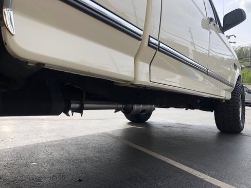 Used 1996 Ford F250 2WD Crew Cab image 19