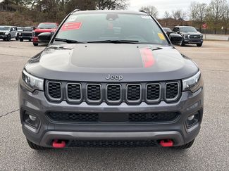 Used 2024 Jeep Compass Trailhawk video 2