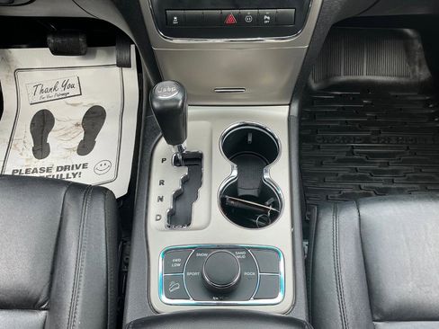 Used 2012 Jeep Grand Cherokee Laredo image 21