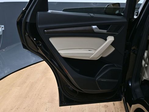 Used 2023 Audi Q5 2.0T Prestige w/ Prestige Package image 42