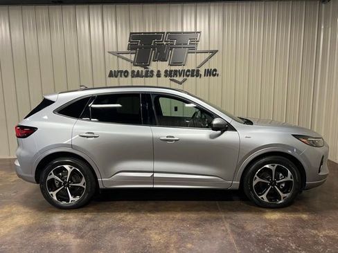 Used 2023 Ford Escape ST-Line Elite w/ Class II Trailer Tow Package image 7