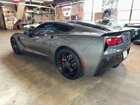 Used 2015 Chevrolet Corvette Stingray Coupe w/ 2LT Preferred Equipment Group RWD image 5