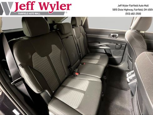 New 2026 Kia Sorento LX FWD image 19